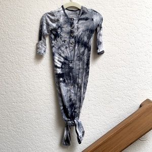 Lou Lou & Co. Knotted gown